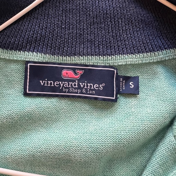 Vineyard Vines 1/4 zip sage green pullover small - Picture 3 of 3